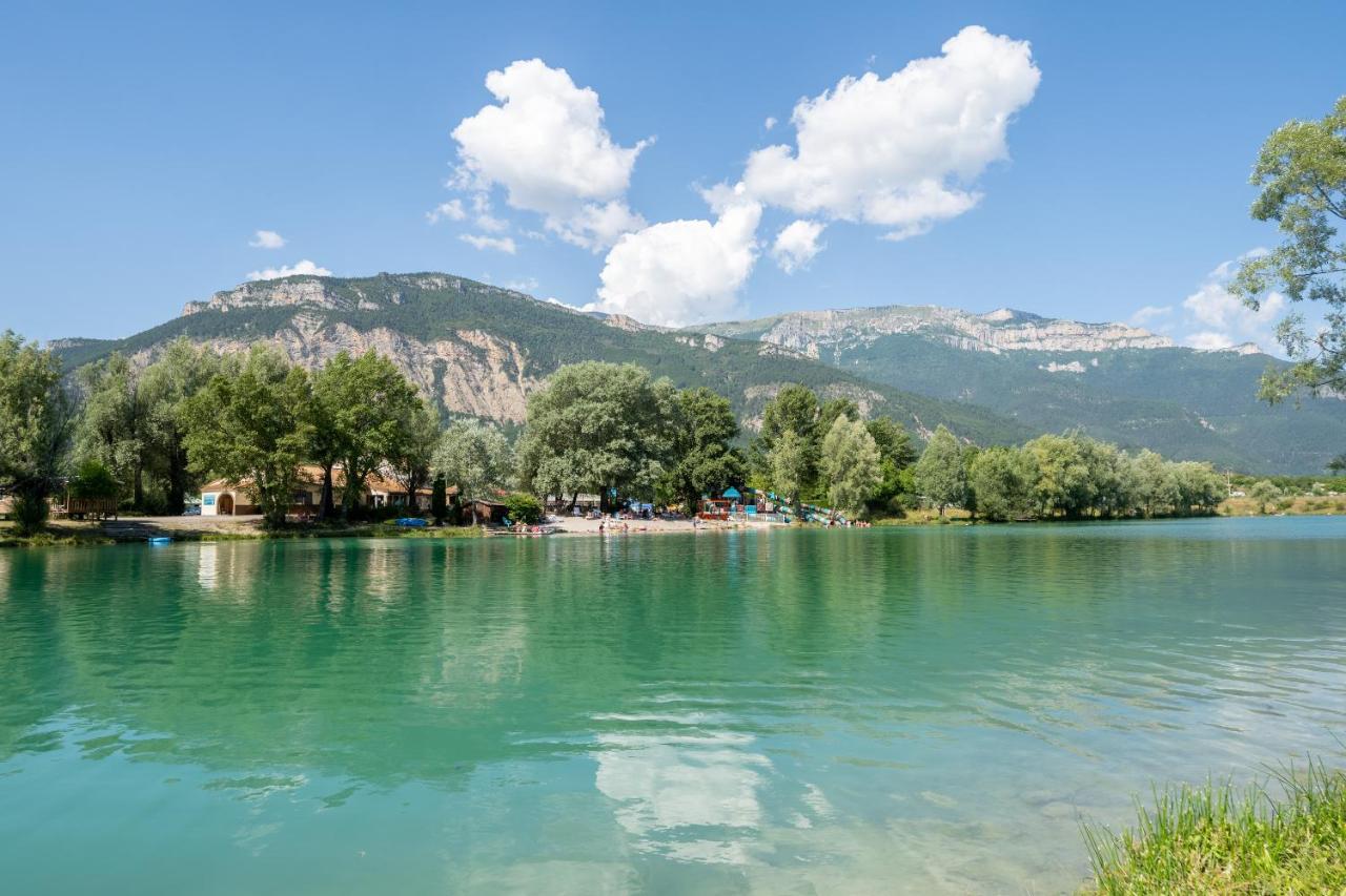 Camping Le Lac Bleu Otel Châtillon-en-Diois Dış mekan fotoğraf