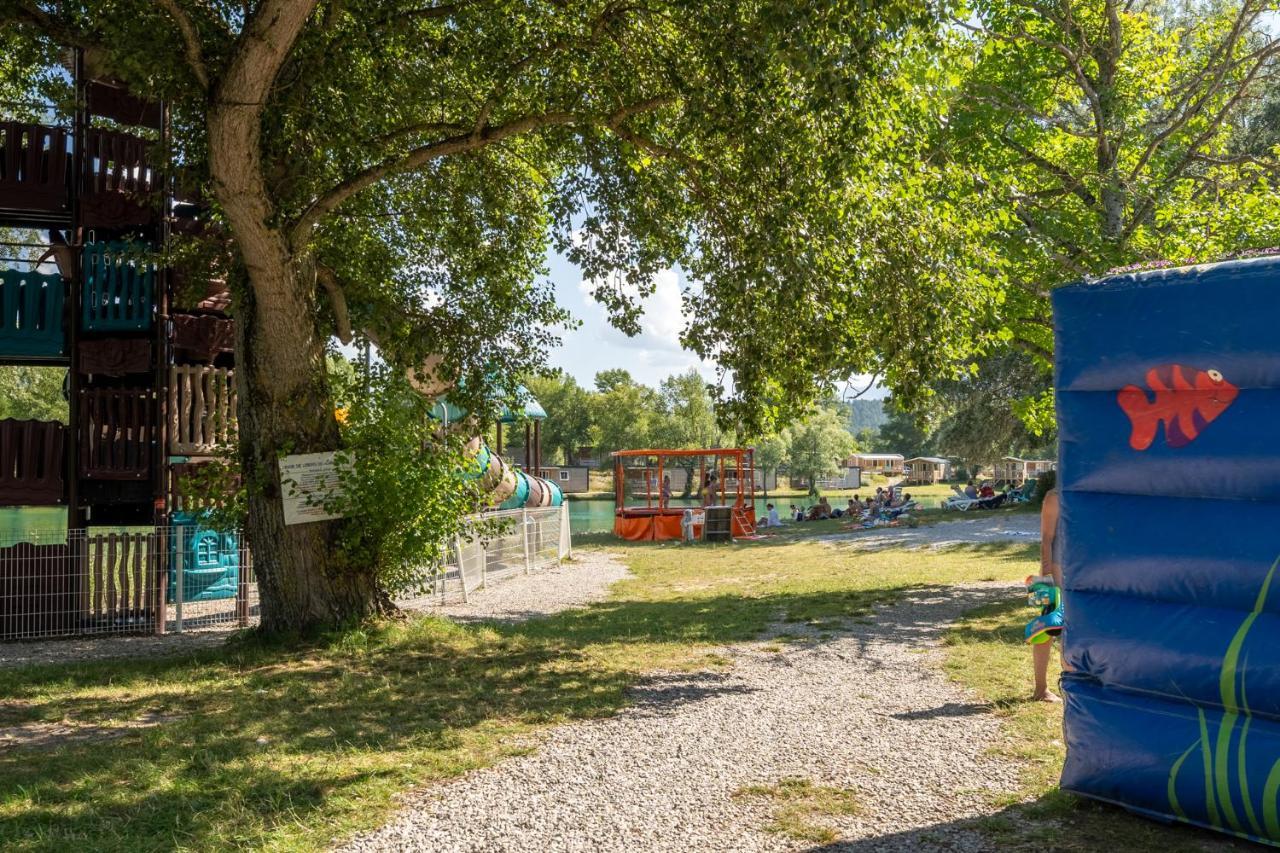 Camping Le Lac Bleu Otel Châtillon-en-Diois Dış mekan fotoğraf