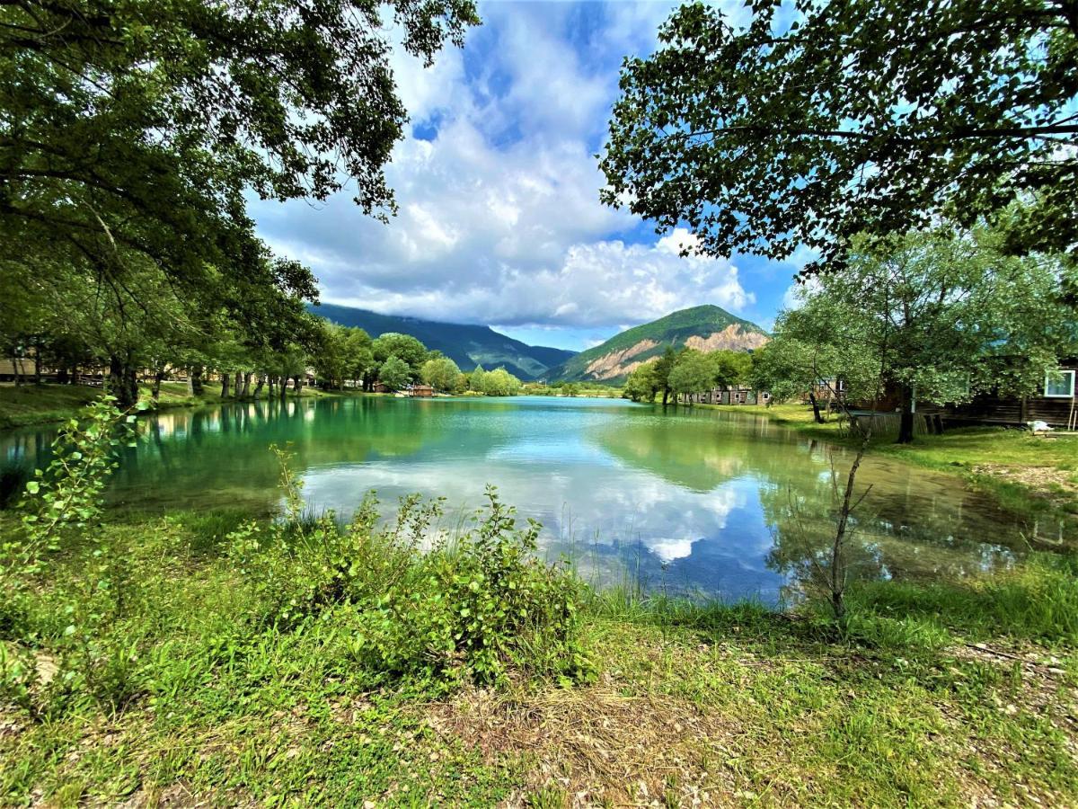 Camping Le Lac Bleu Otel Châtillon-en-Diois Dış mekan fotoğraf