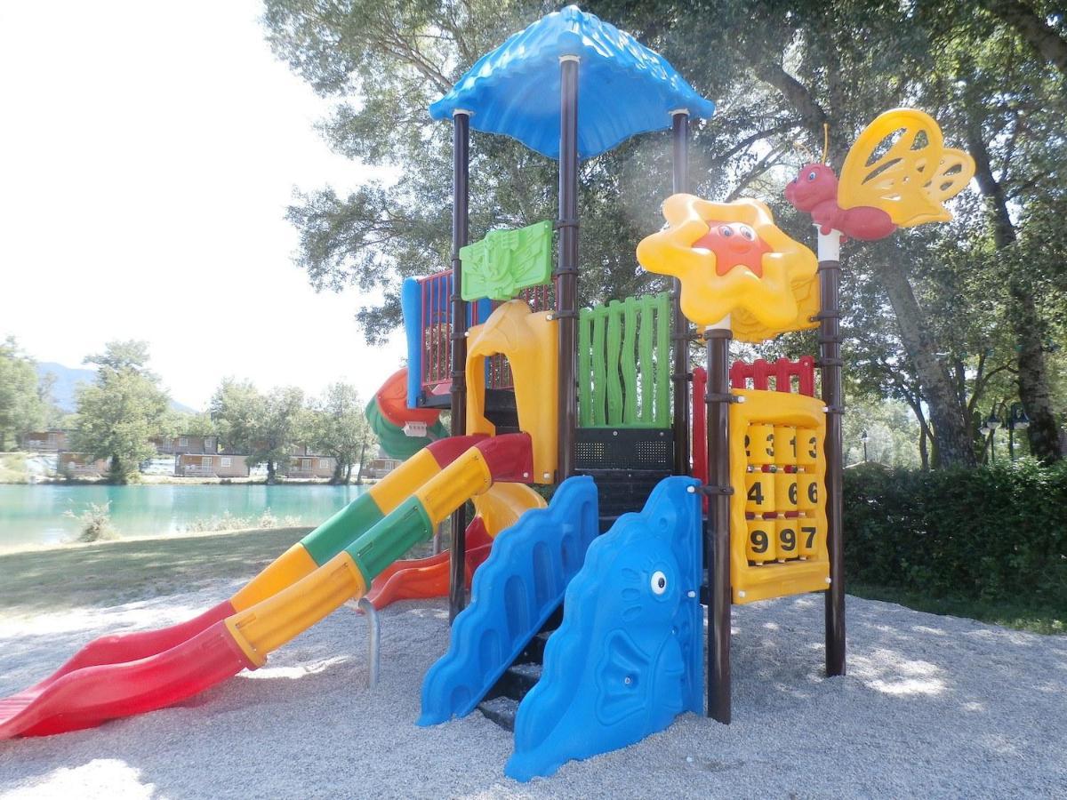 Camping Le Lac Bleu Otel Châtillon-en-Diois Dış mekan fotoğraf