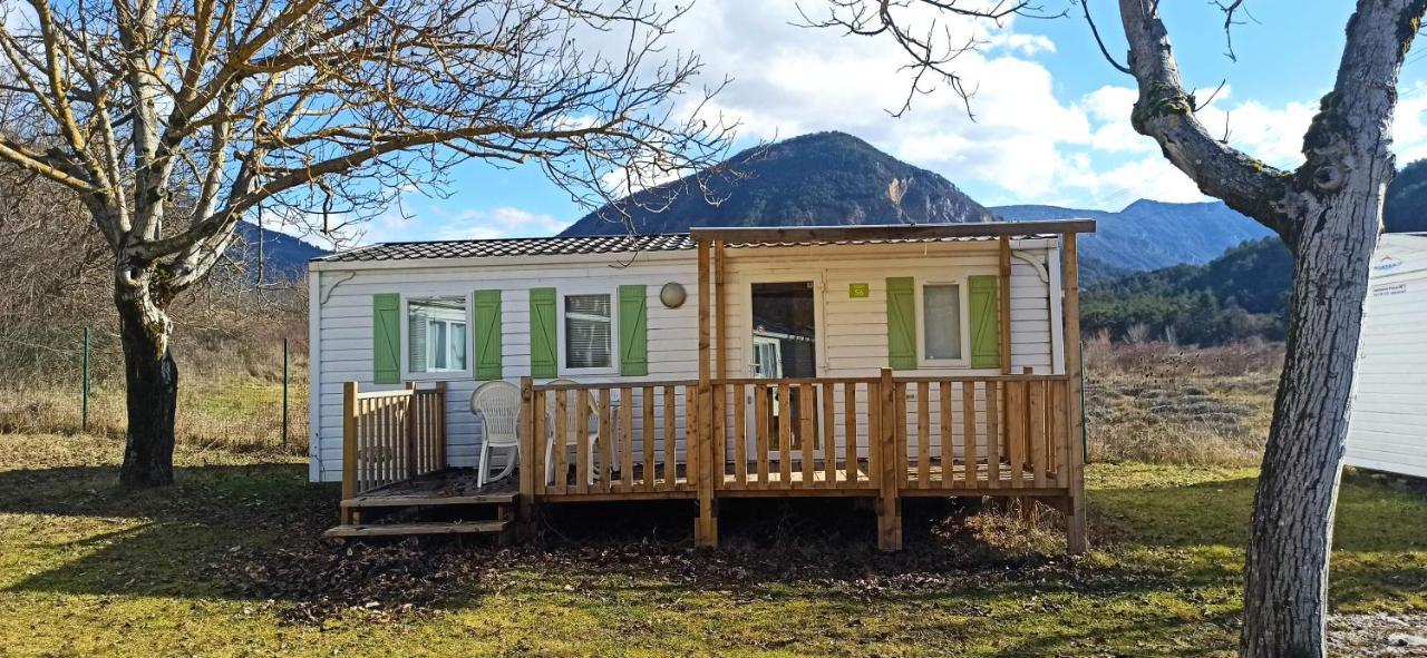 Camping Le Lac Bleu Otel Châtillon-en-Diois Dış mekan fotoğraf